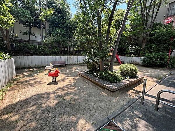 敷地内公園