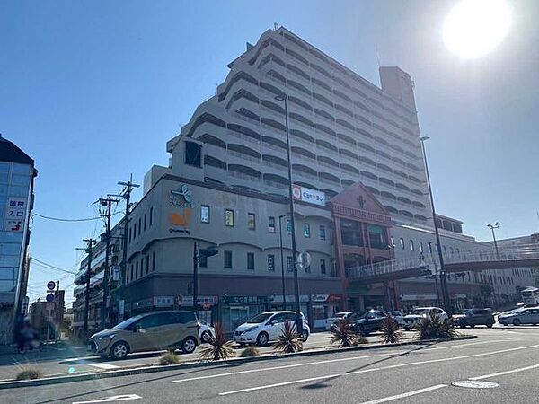 ダイエーグルメシティ夙川店 540m