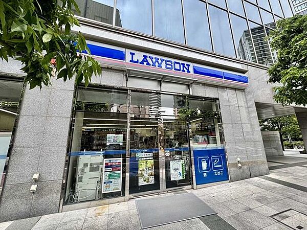 ローソン白金高輪駅前店 170m