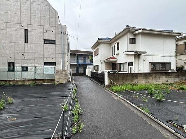 対象地左側