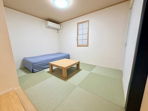 1階9.3帖家具調度品は価格に含まれません。