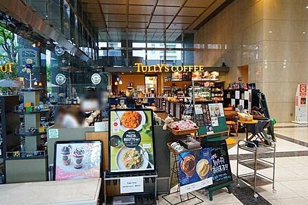 タリーズコーヒー新宿スクエアタワー店 70m