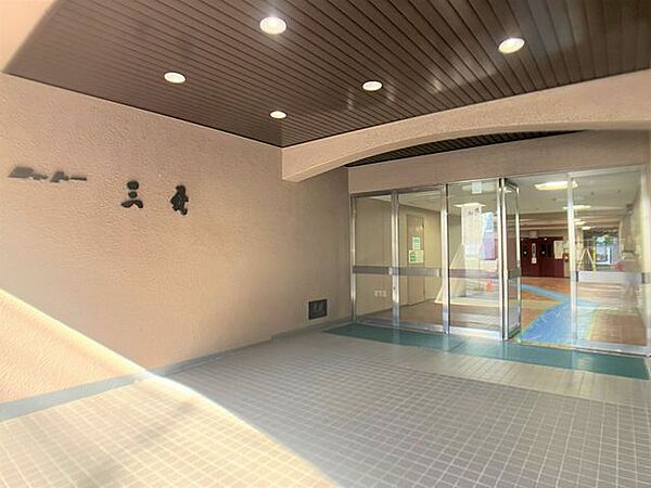 エントランスを拡大表示