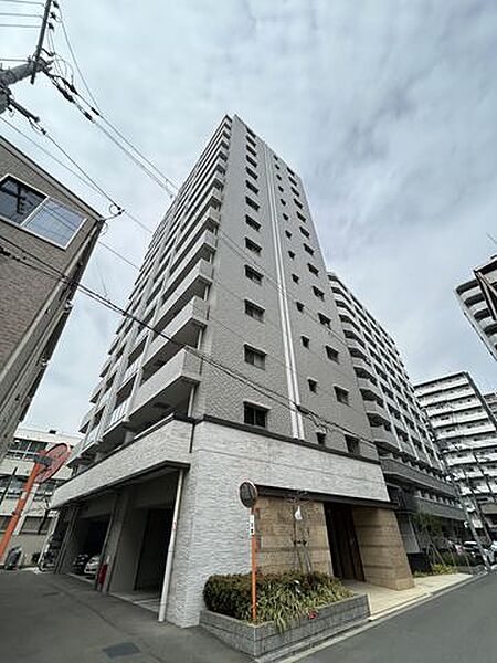外観：327002223085
