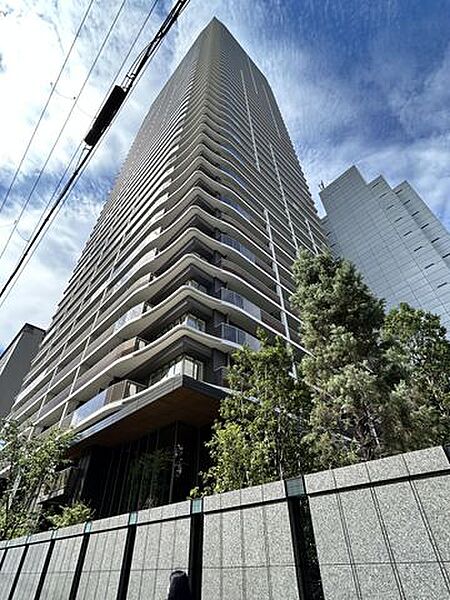 外観：327002185153