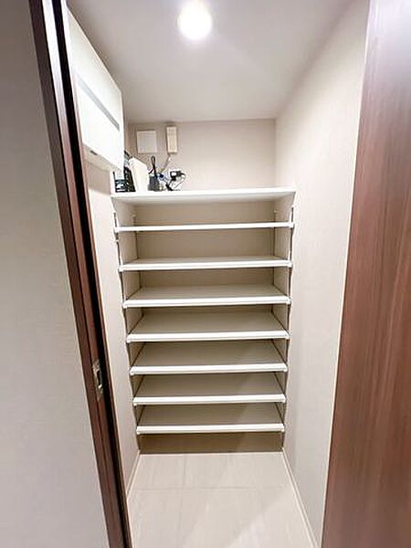 収納