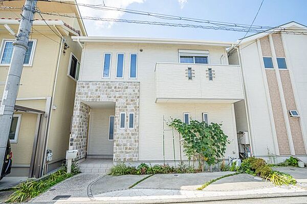 外観：327002195931