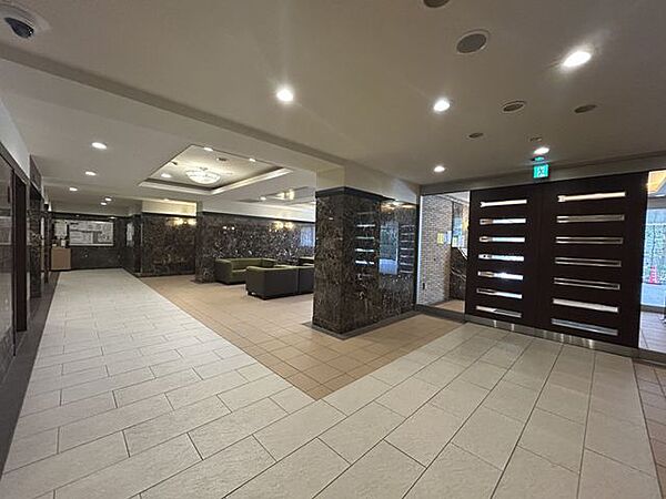 エントランスを拡大表示