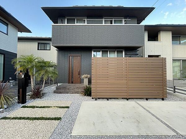 外観：325000118993