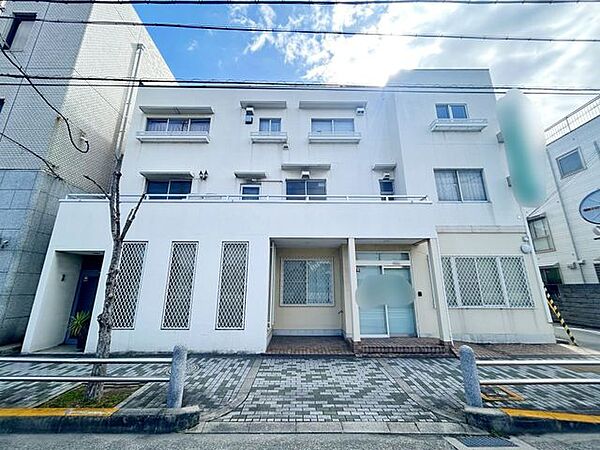 外観：327002136200