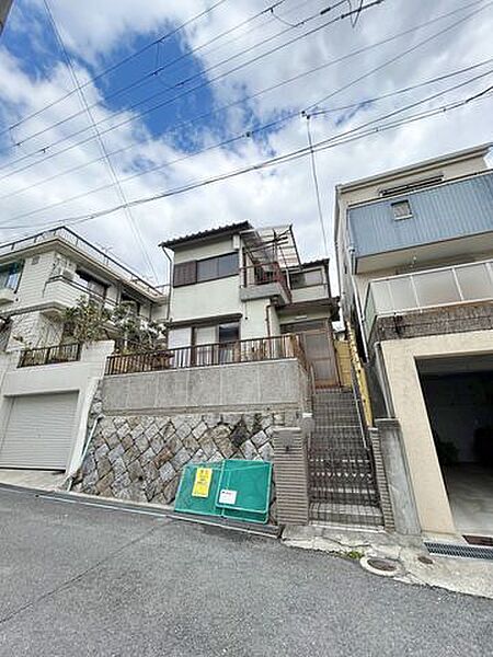 外観：327002185718