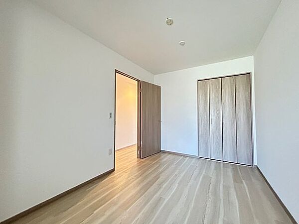 洋室を拡大表示