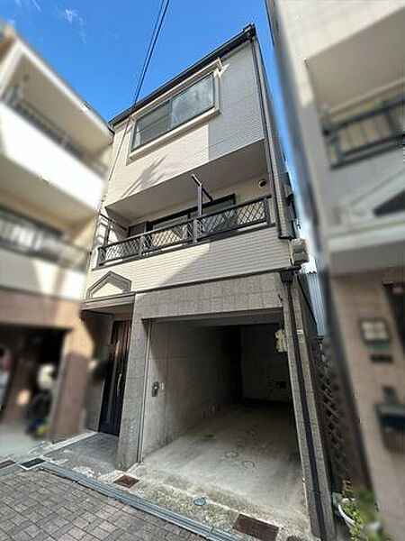 外観：328000602067