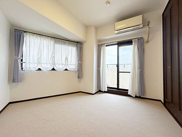 洋室を拡大表示
