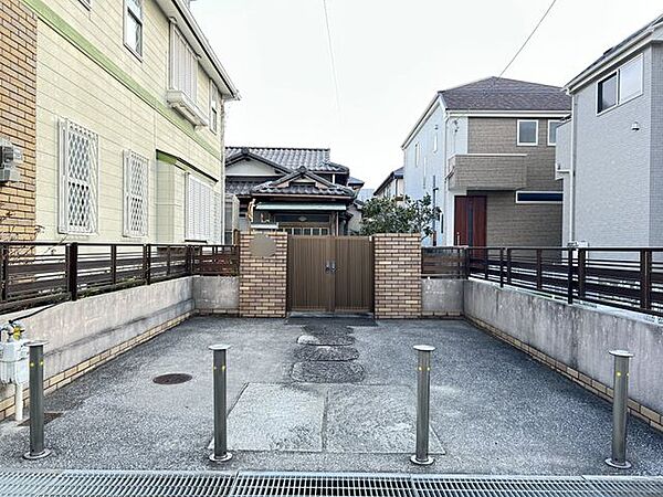 外観：328000597235