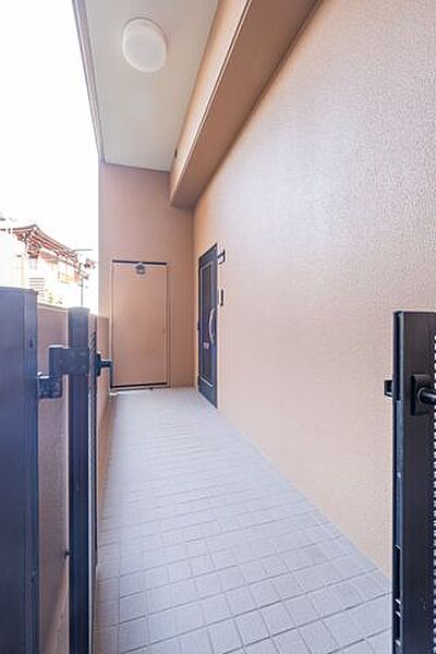 玄関を拡大表示
