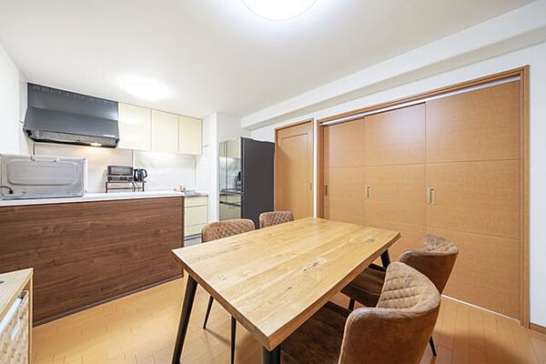 リビング/ダイニングを拡大表示
