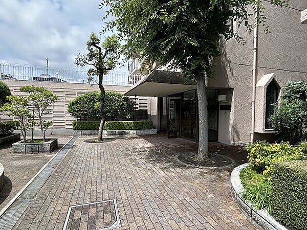 エントランスを拡大表示