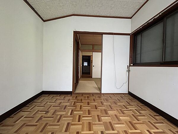 洋室を拡大表示