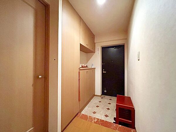 玄関を拡大表示
