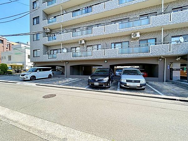 駐車場を拡大表示