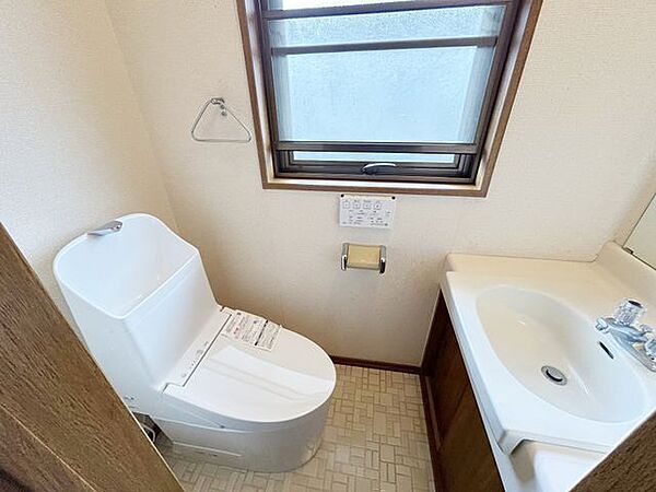 トイレを拡大表示