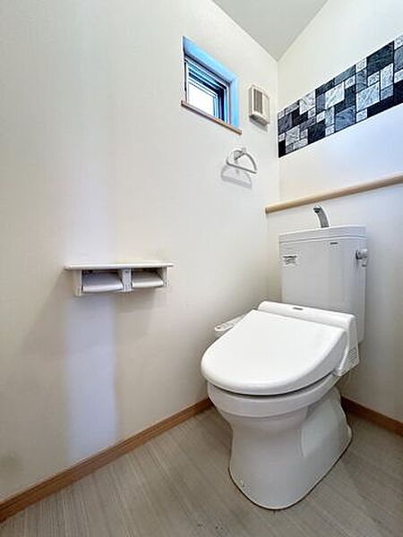 トイレを拡大表示