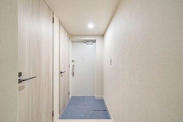 玄関を拡大表示