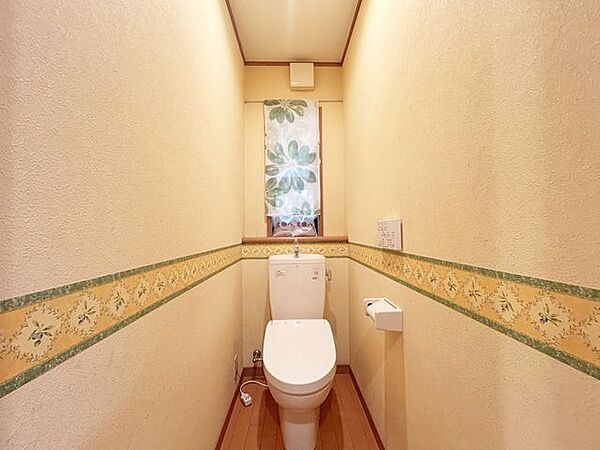 トイレを拡大表示
