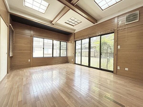 室内
