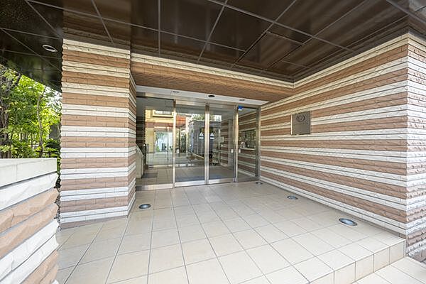 エントランスを拡大表示