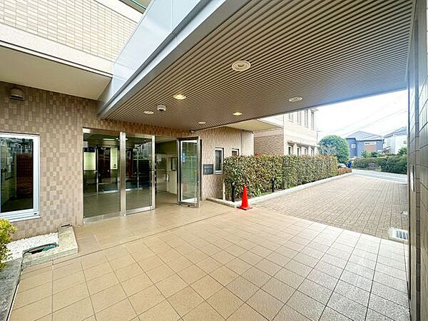 エントランスを拡大表示