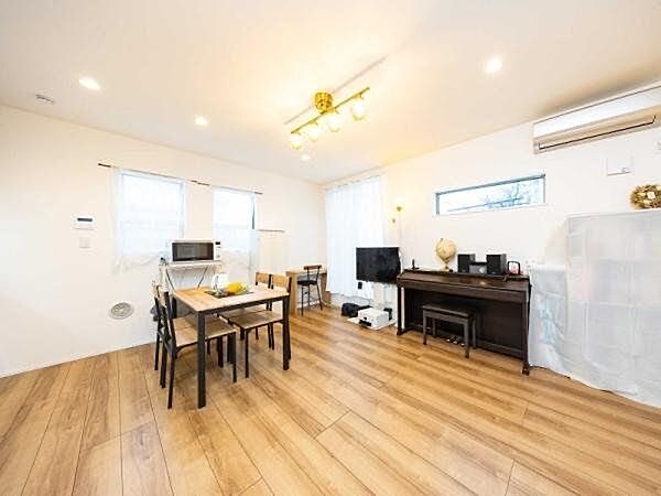 リビング/ダイニングを拡大表示