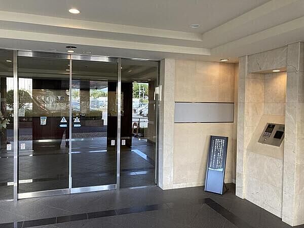 エントランスを拡大表示
