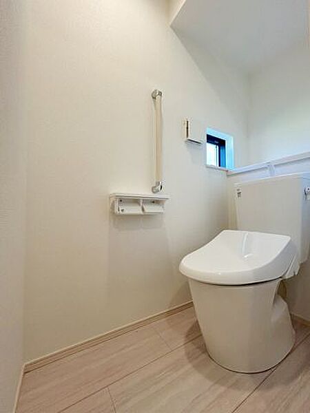 トイレを拡大表示