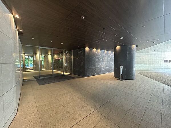 エントランスを拡大表示