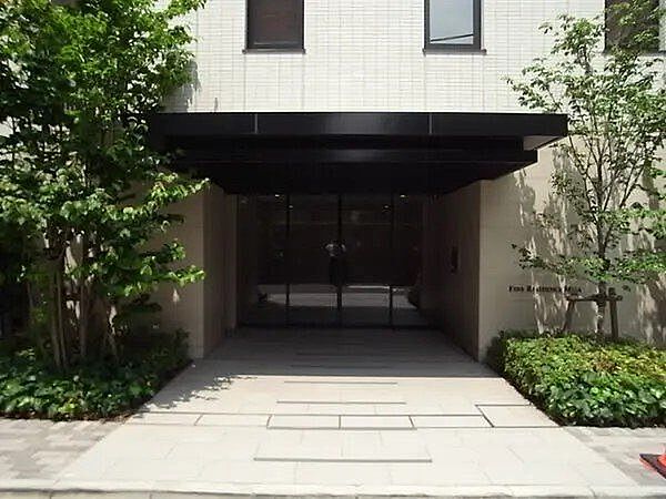 エントランスを拡大表示