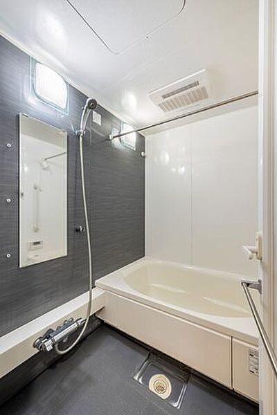 浴室を拡大表示