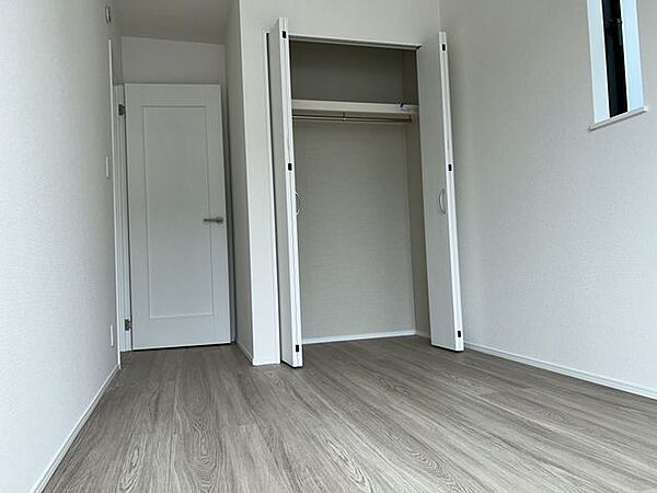 洋室を拡大表示
