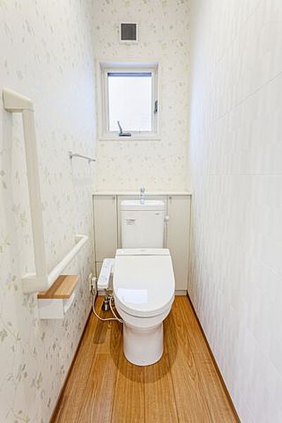 トイレを拡大表示