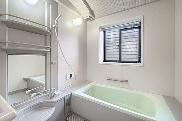 浴室を拡大表示