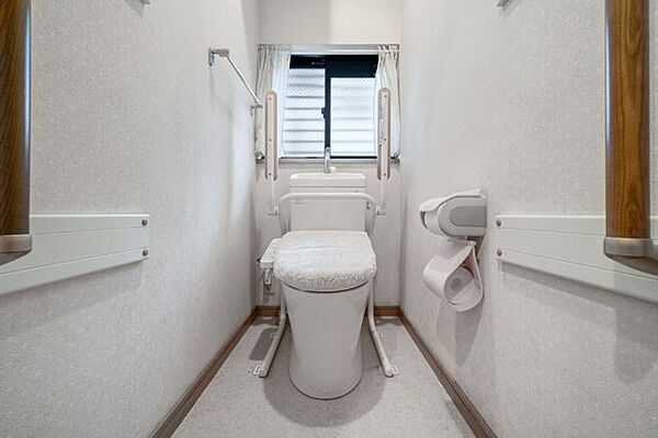 トイレを拡大表示