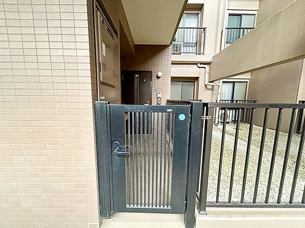玄関を拡大表示