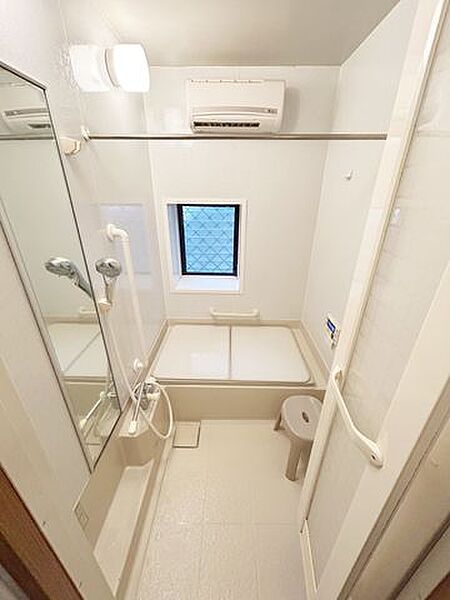 浴室を拡大表示