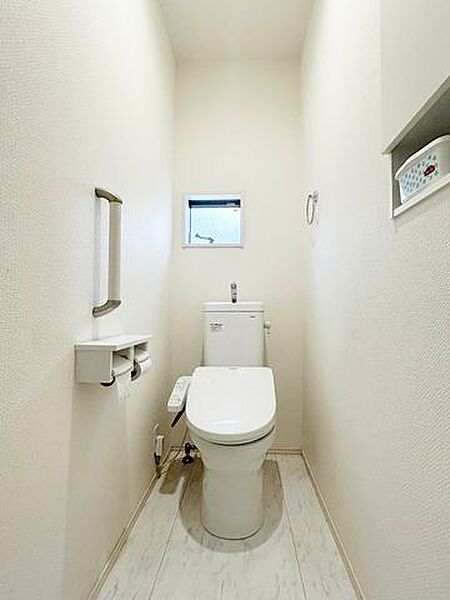 トイレを拡大表示
