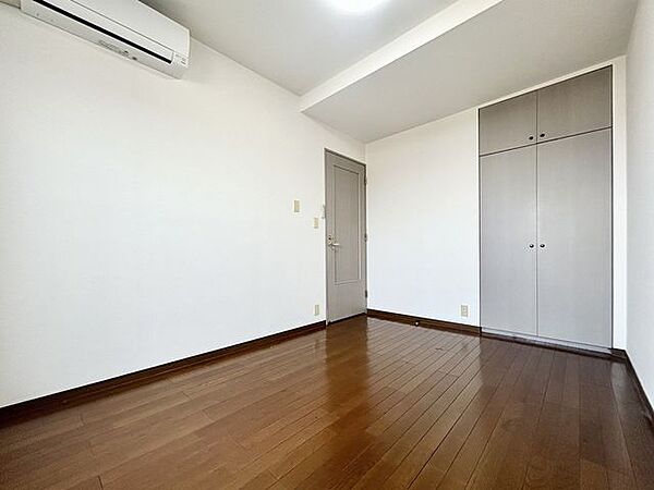 洋室を拡大表示