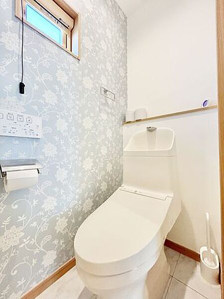 トイレを拡大表示