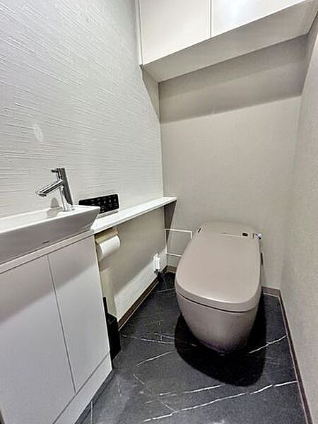 トイレを拡大表示