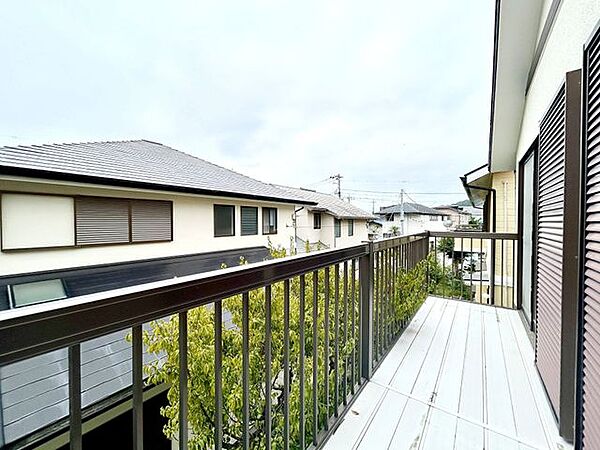 バルコニーを拡大表示