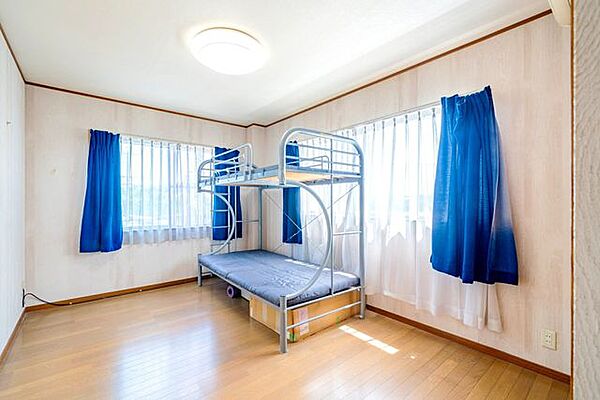 洋室を拡大表示